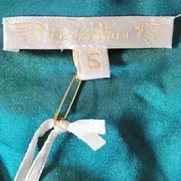 Gold Hawk Green Silk LA Loose Shirt One Pocket Convertible Dress Black Small. - Picture 9 of 9